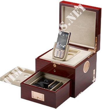 Ulysse Nardin phones Chairman Wood Docking Station Open Docking Station